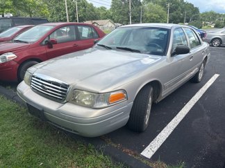 Used 2007 Ford Crown Victoria LX image 1