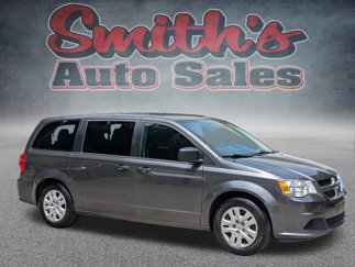 Used 2018 Dodge Grand Caravan SE image 1