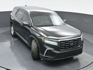 Used 2023 Honda Pilot LX image 1