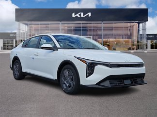 New 2025 Kia K4 LX image 1