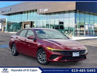 Used 2024 Hyundai Elantra SEL image 1