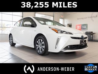 Used 2019 Toyota Prius LE image 1