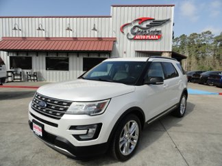 Used 2017 Ford Explorer XLT w/ Equipment Group 202A image 1