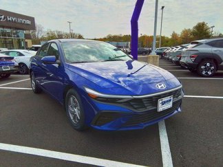 New 2025 Hyundai Elantra SE image 1