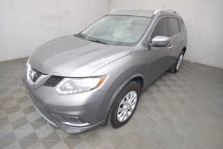 Used 2016 Nissan Rogue S image 1