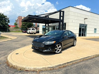 Used 2014 Ford Fusion SE image 1