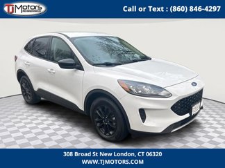 Used 2020 Ford Escape SE Sport image 1
