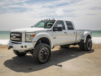 Used 2013 Ford F450 Lariat w/ Lariat Ultimate Pkg image 1