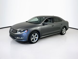 Used 2015 Volkswagen Passat 1.8T S image 1