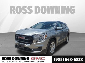 Used 2024 GMC Terrain SLE image 1