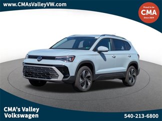 New 2025 Volkswagen Taos SE image 1