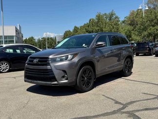 Used 2019 Toyota Highlander SE image 1