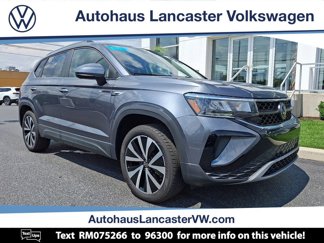 Certified 2024 Volkswagen Taos SE image 1