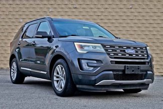 Used 2017 Ford Explorer XLT w/ Equipment Group 202A image 1