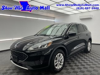 Used 2020 Ford Escape SE image 1