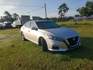 Used 2020 Nissan Altima 2.5 SV image 1