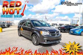 Used 2017 Dodge Grand Caravan SXT image 1