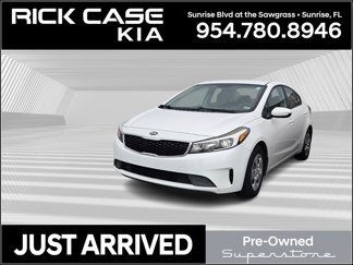 Used 2017 Kia Forte LX w/ LX Popular Package image 1