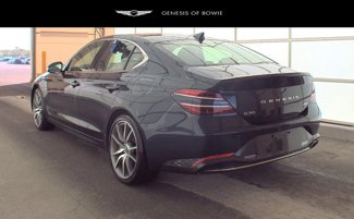 Used 2023 Genesis G70 2.0T image 1