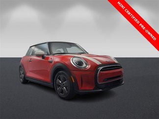 Used 2023 MINI Cooper 2-Door Hardtop image 1