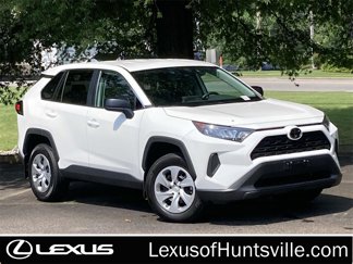 Used 2022 Toyota RAV4 LE image 1
