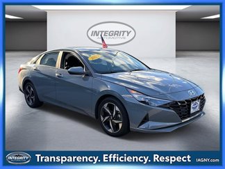 Used 2023 Hyundai Elantra SEL w/ Convenience Package image 1