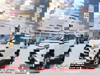Used 2021 Toyota RAV4 XLE image 1