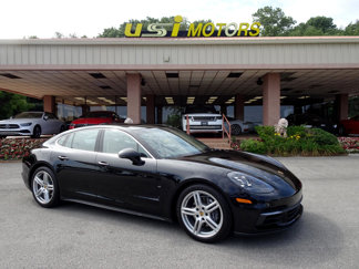 Used 2020 Porsche Panamera image 1