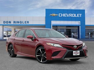 Used 2018 Toyota Camry XSE image 1