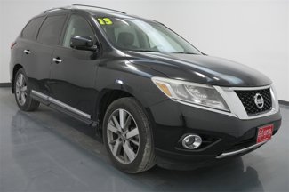 Used 2013 Nissan Pathfinder Platinum w/ Platinum Premium Pkg image 1