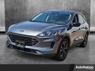 Used 2022 Ford Escape SE image 1