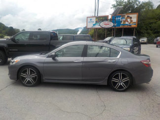 Used 2017 Honda Accord Sport Special Edition image 1