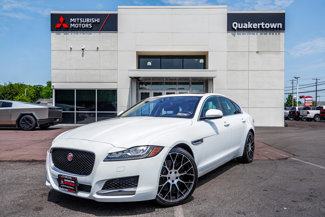 Used 2017 Jaguar XF Prestige image 1