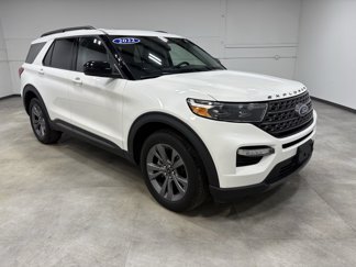 Used 2022 Ford Explorer XLT w/ Equipment Group 202A image 1