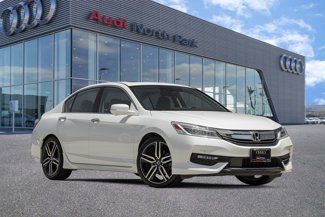 Used 2017 Honda Accord Touring image 1
