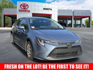 Used 2022 Toyota Corolla LE image 1