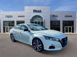 Used 2022 Nissan Altima 2.5 SR image 1