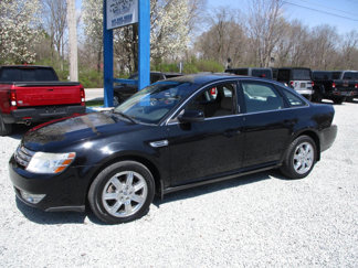 Used 2008 Ford Taurus SEL image 1