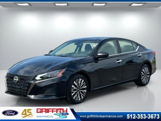 Used 2025 Nissan Altima 2.5 SV image 1