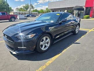 Used 2015 Ford Mustang Coupe image 1