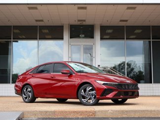 New 2025 Hyundai Elantra Limited image 1