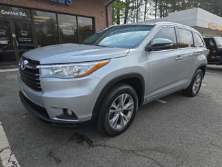 Used 2015 Toyota Highlander XLE image 1