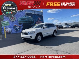 Used 2011 Jeep Grand Cherokee Laredo image 1