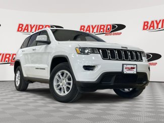 Used 2020 Jeep Grand Cherokee Laredo image 1