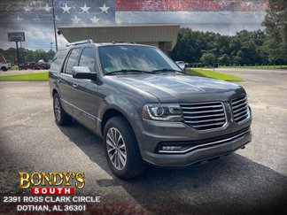 Used 2017 Lincoln Navigator Select image 1