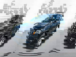 Used 2020 Jeep Grand Cherokee Laredo image 1