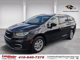 Used 2021 Chrysler Pacifica Touring-L image 1