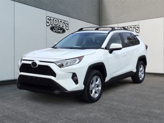 Used 2019 Toyota RAV4 XLE image 1