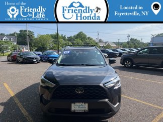 Used 2022 Toyota Corolla Cross LE image 1