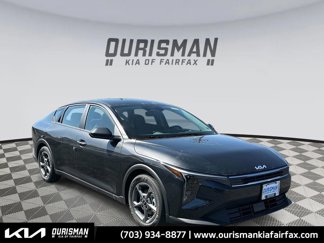 New 2025 Kia K4 LXS image 1
